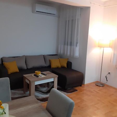 Apartman Vlada Apartment Pirot Ngoại thất bức ảnh